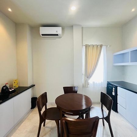 Sans Hotel 88 Andalan Surabaya By Reddoorz Экстерьер фото